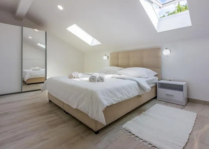 Cvetkovic * Crikvenica