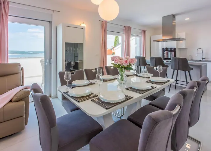 Cvetkovic * Crikvenica